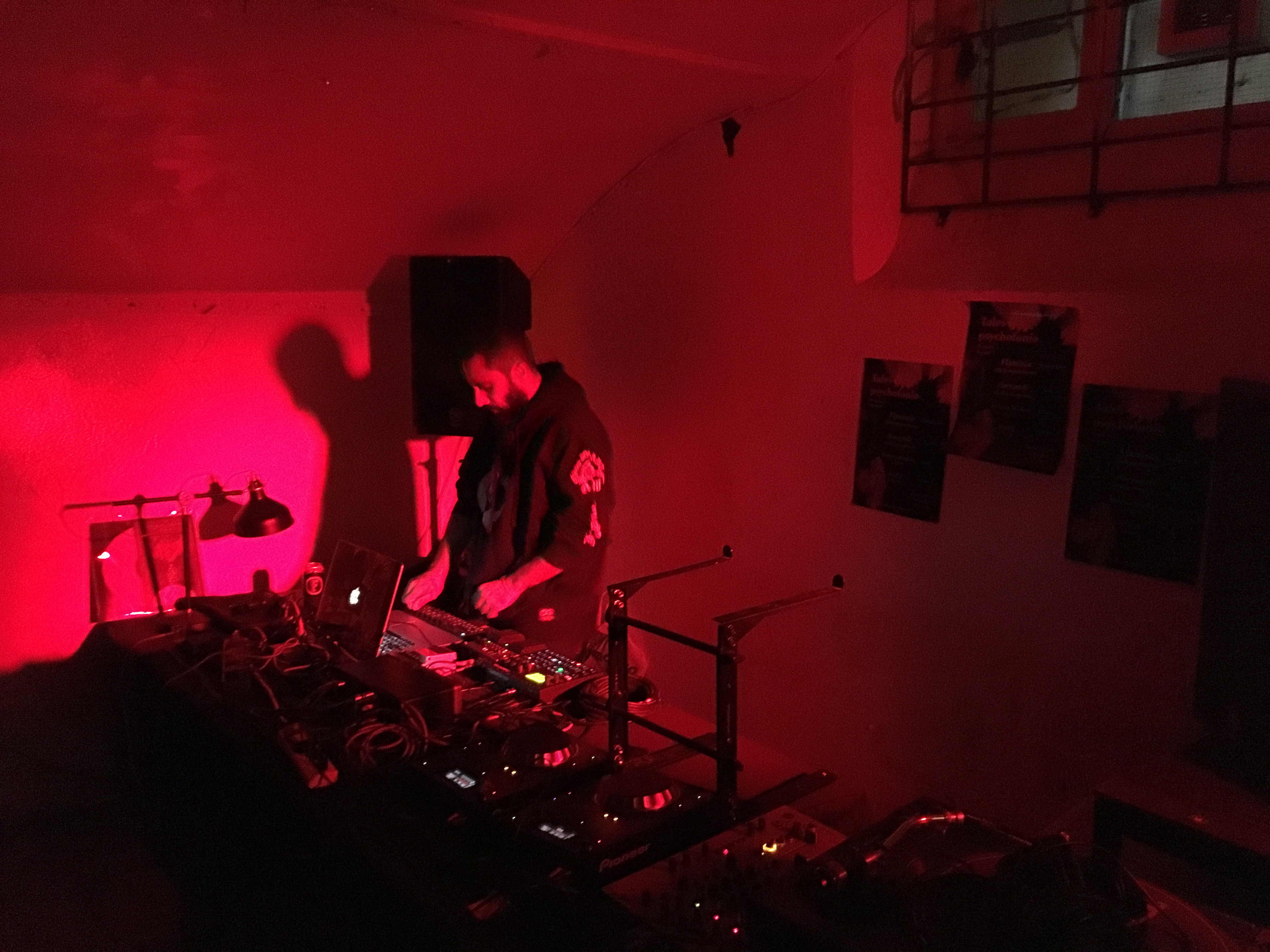 601DE936-7AB2-4E12-BD38-E50A0C87DCDC